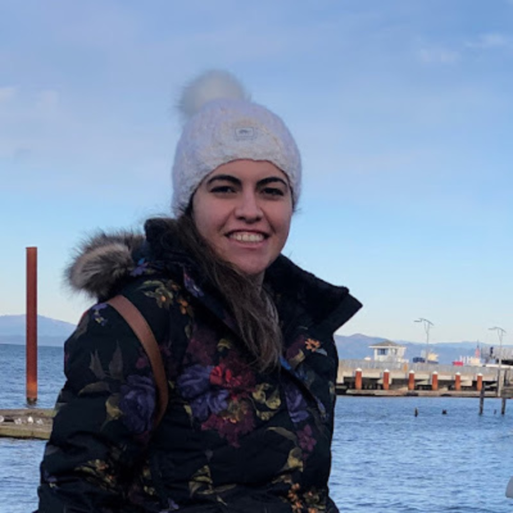 Meet your Posher, Yasmine